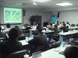 写真：講義風景